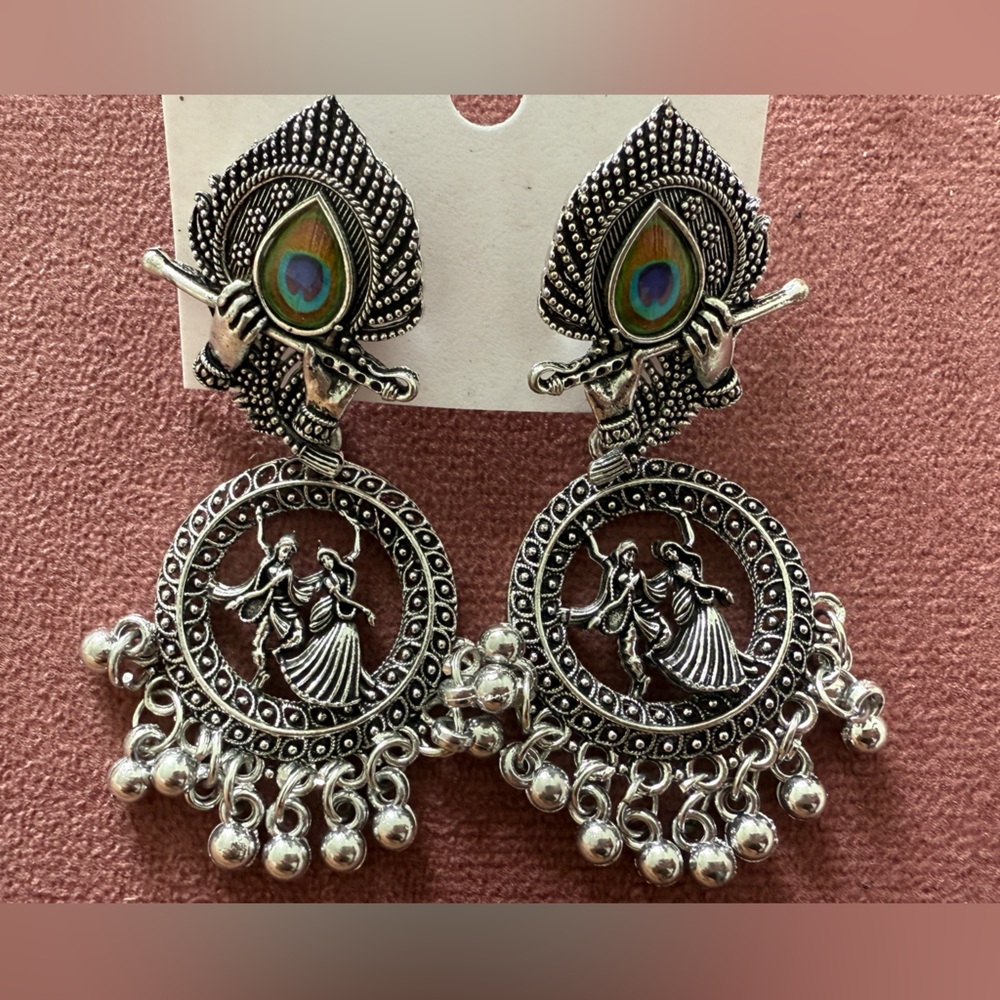 Silver Ethnic jhumka earrings